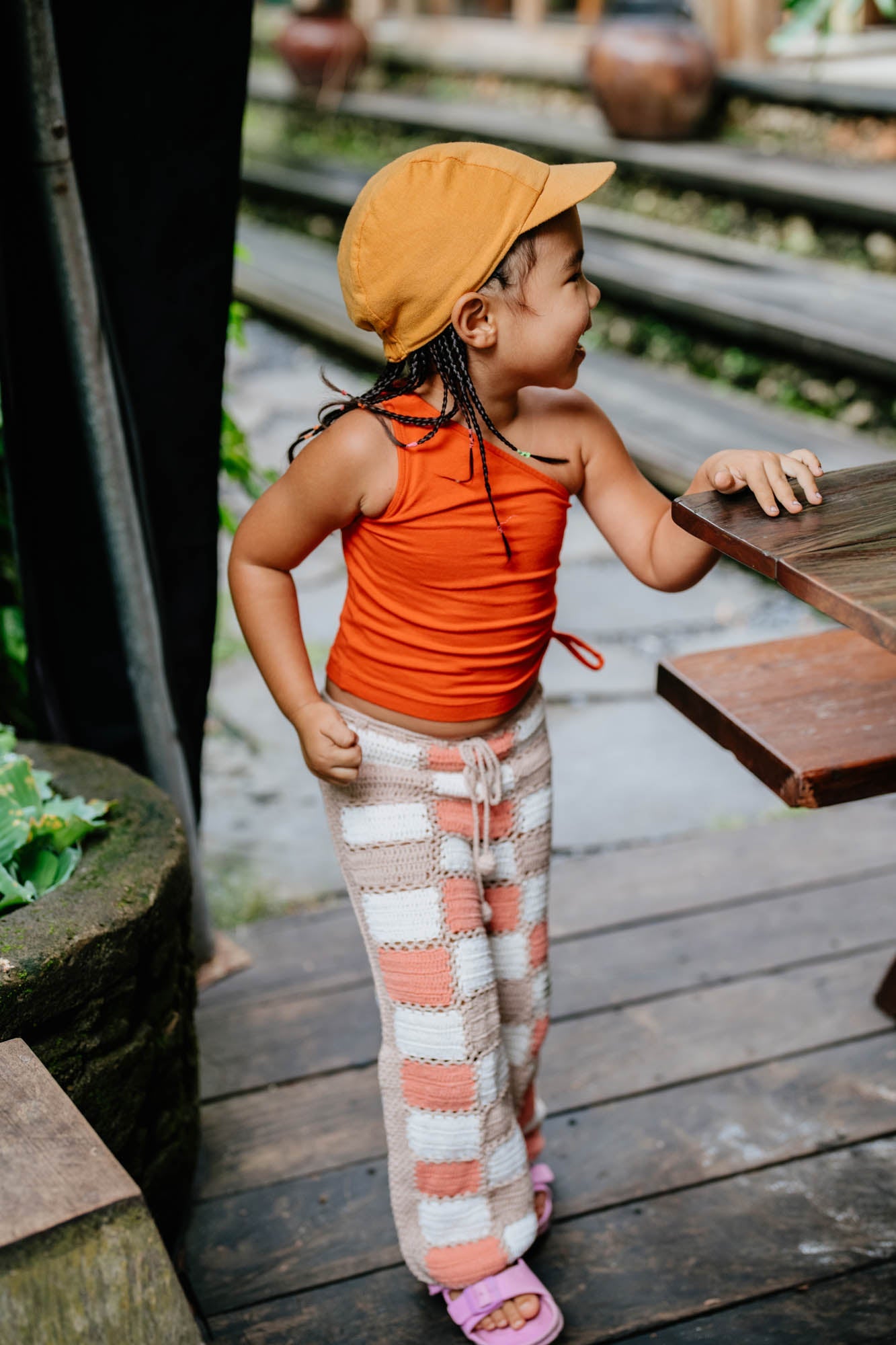 MAGIC PATCH CROCHET PANTS PEACH - nikasgotsoul