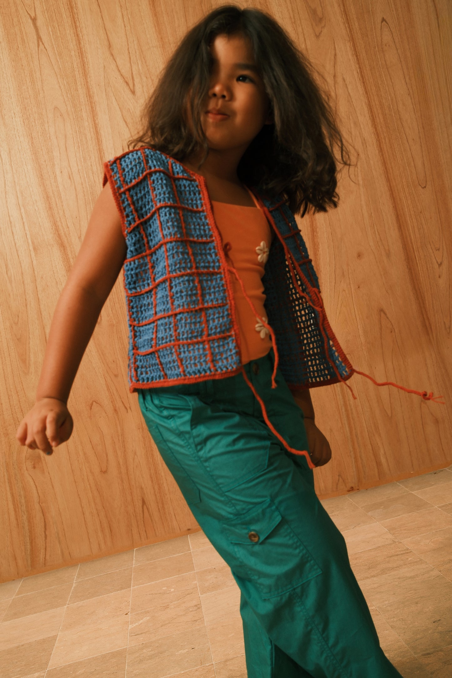 ALOHA CHECKER CROCHET VEST - BLUE