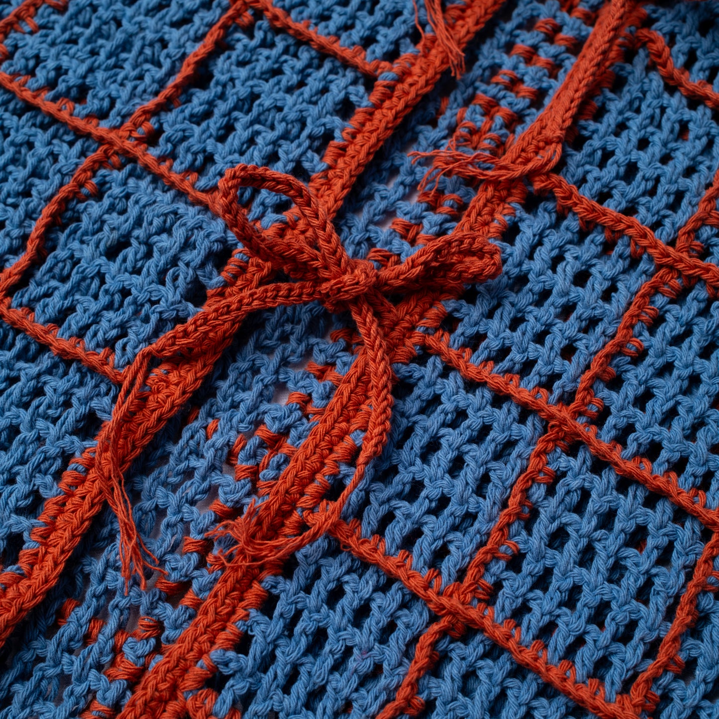 ALOHA CHECKER CROCHET VEST - BLUE