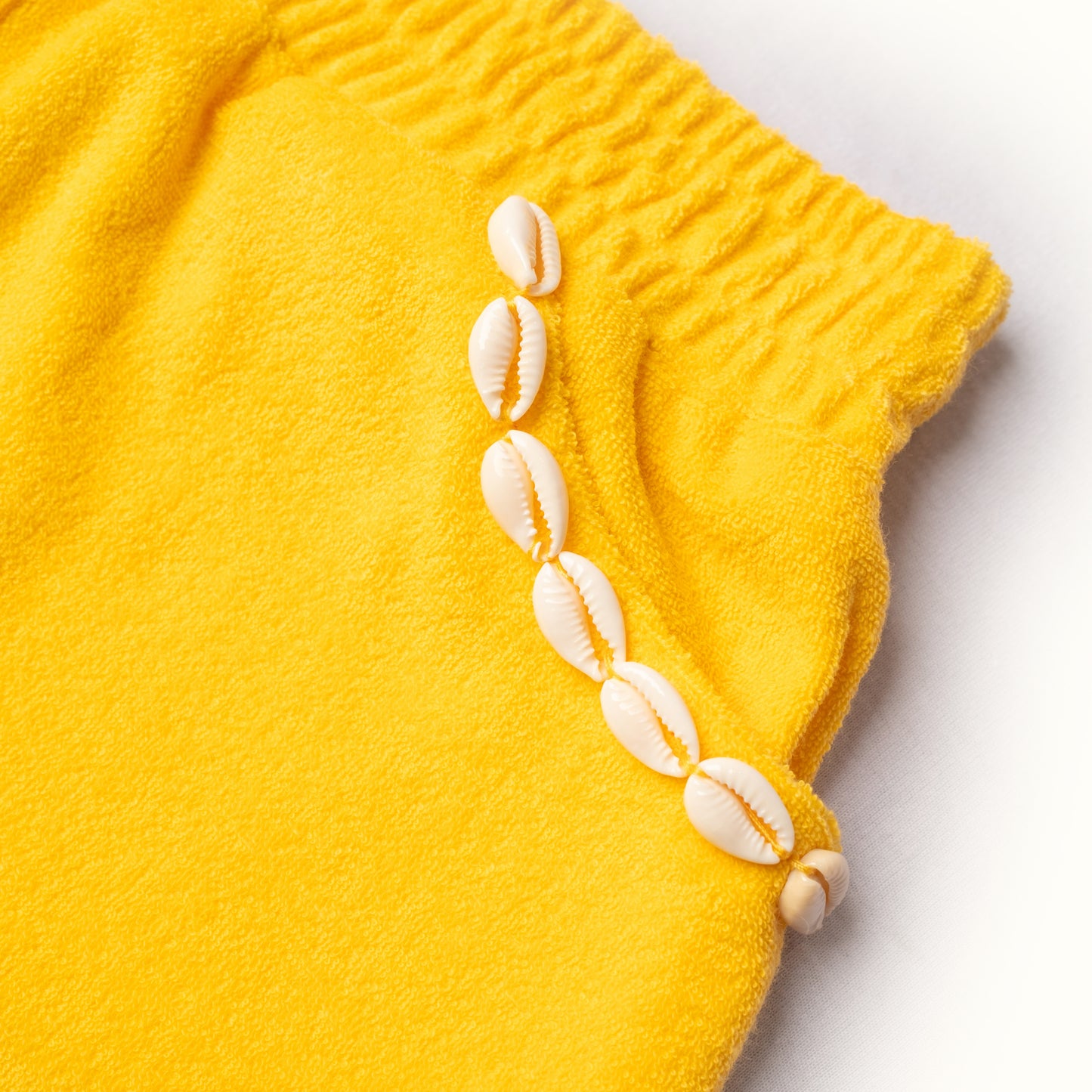 BAY POCKET SHELL SHORTS - SAND YELLOW