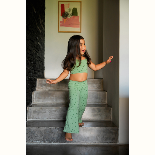 SUNNY DOTS FLARE PANTS GREEN - nikasgotsoul